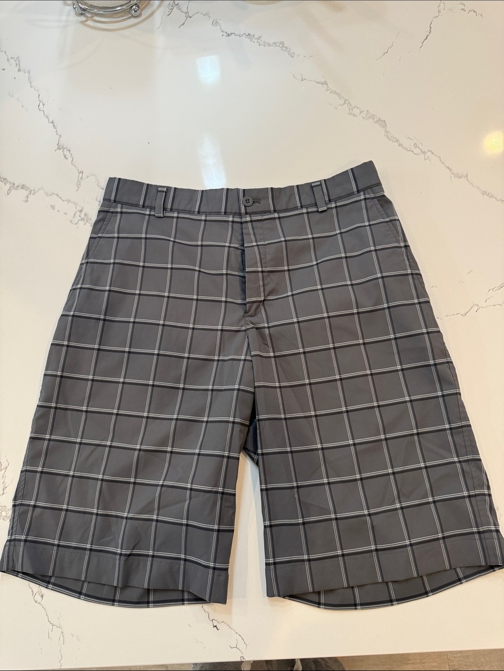 Nike Men's Gray Plaid Flat Front Shorts